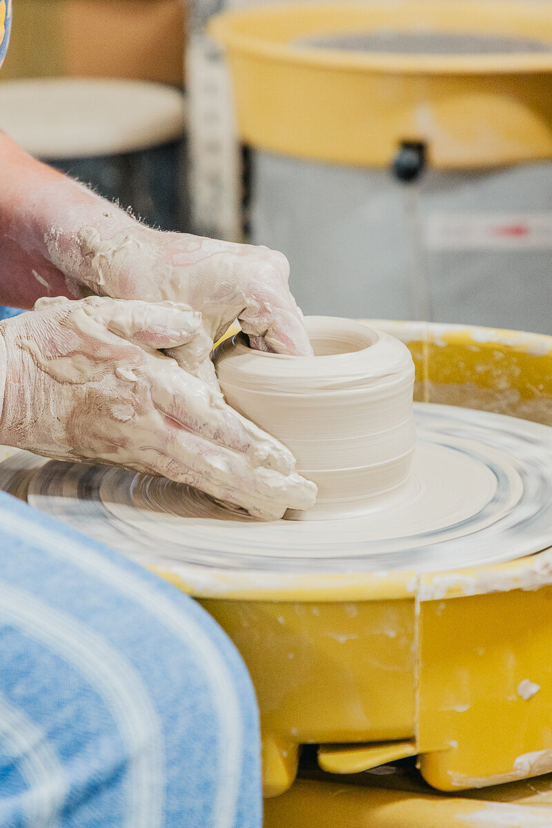 Throwing-forms-on-the-wheel